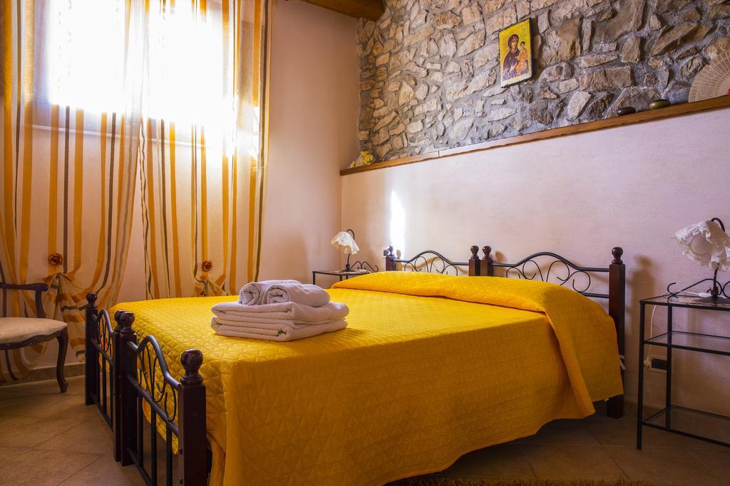 Casa Vacanze Caccamo Santa Lucia Экстерьер фото